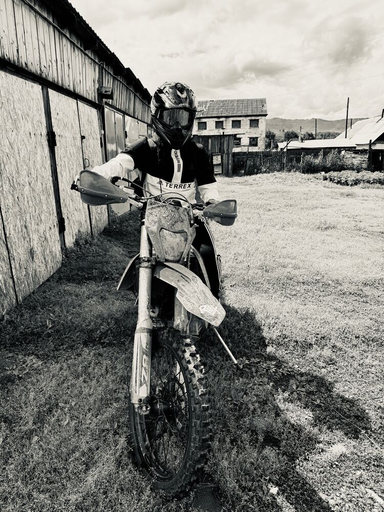  46788120  , 20 ,    