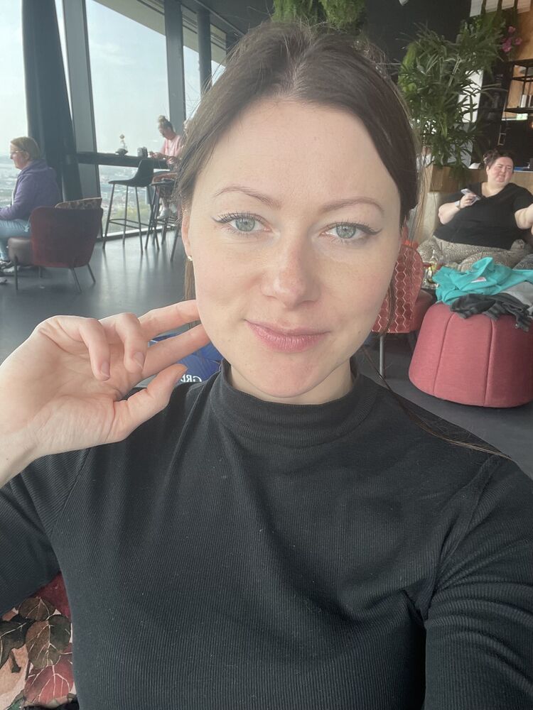  ,   Dajana, 34 ,     
