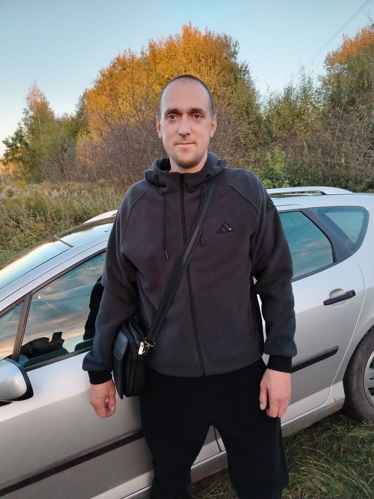  53706240  Sergey, 38 ,    