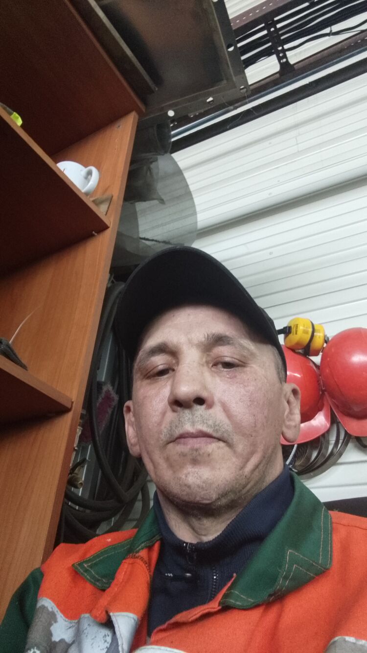  42991390  , 43 ,    