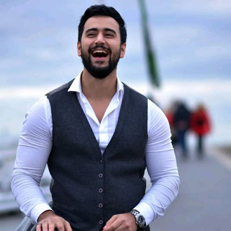  Mashi,   Michael, 37 ,   ,   