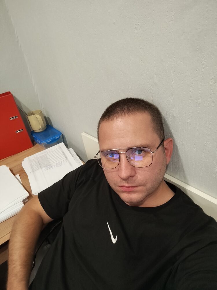  47117890  , 33 ,    