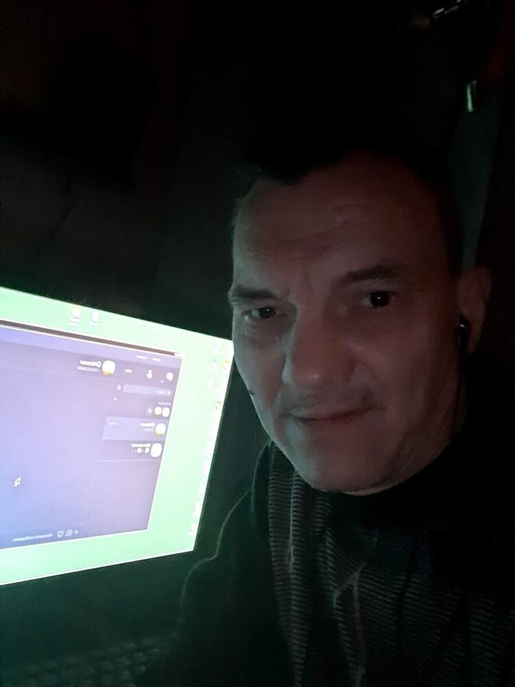  22209410  , 56 ,    