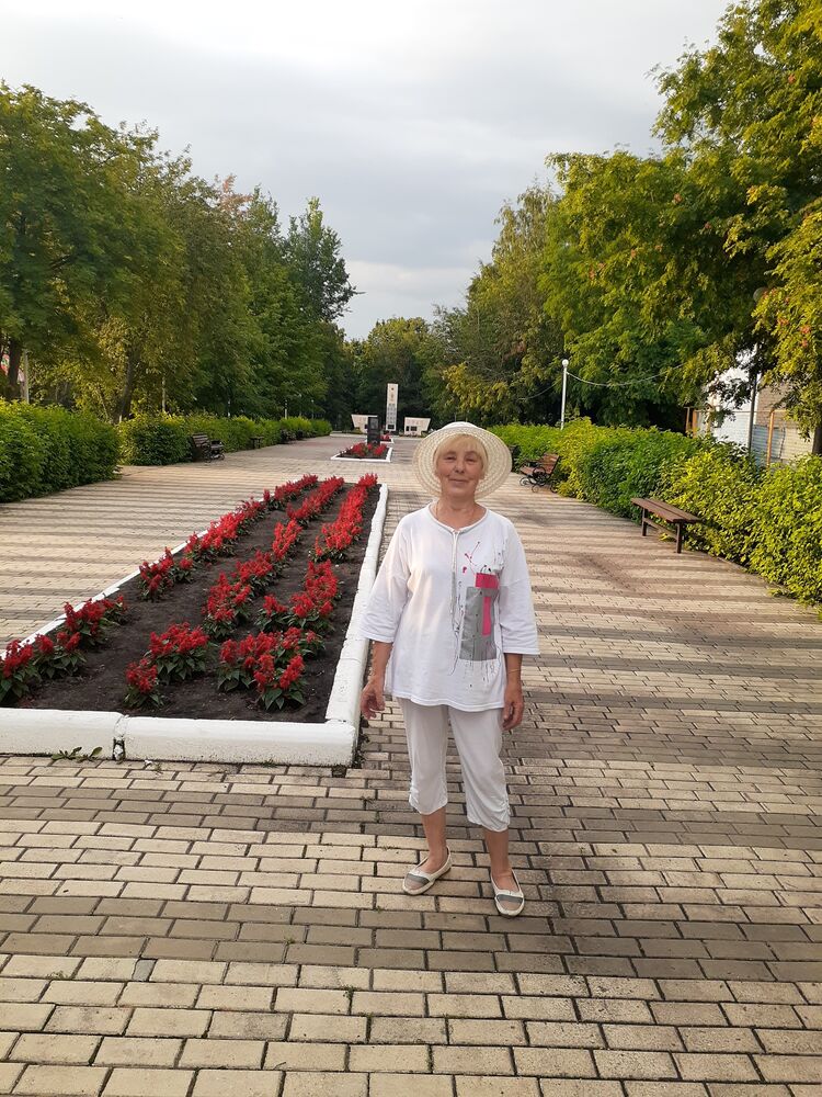 Фото 28099900 женщины Варвара, 68 лет, ищет знакомства в Долгом