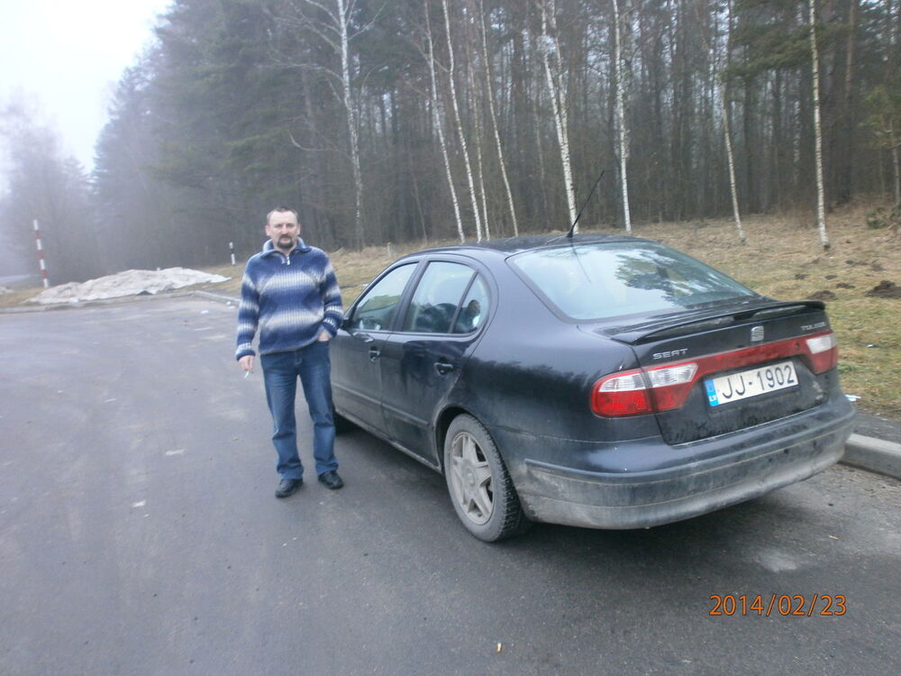  9889660  Bob, 61 ,    