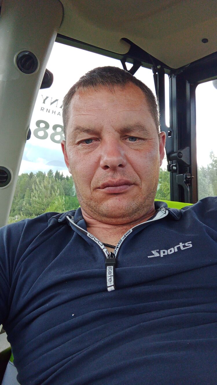  -,   , 44 ,   ,   