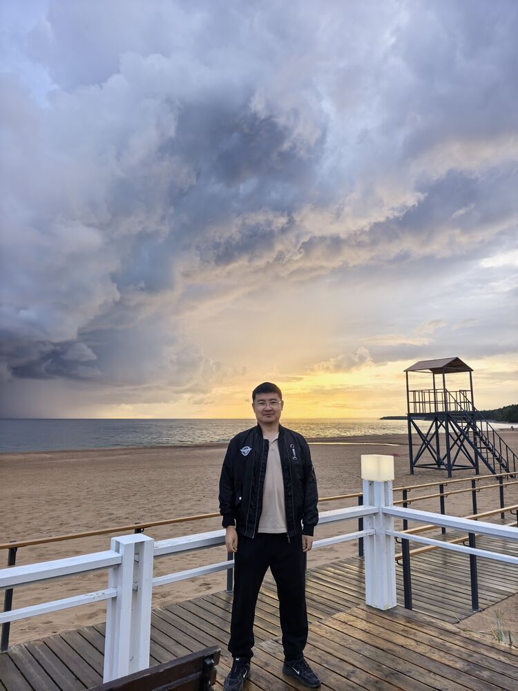  54207110  LUO, 34 ,    -