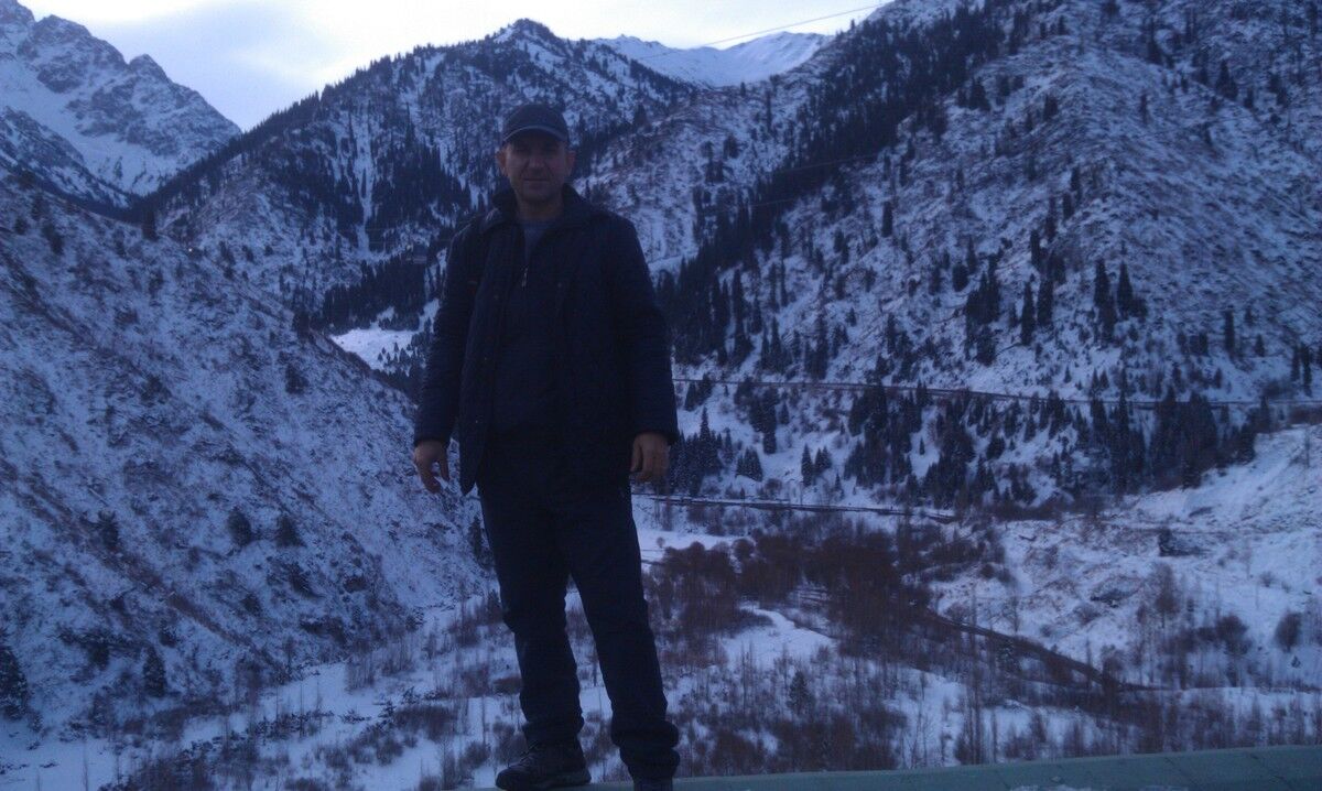  ,   Andrey, 52 ,     , c 