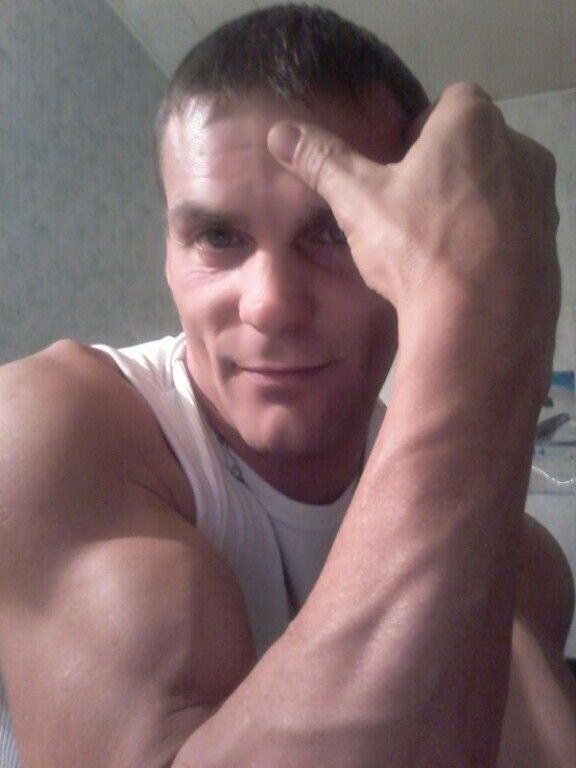  ,   Konstantin, 48 ,  