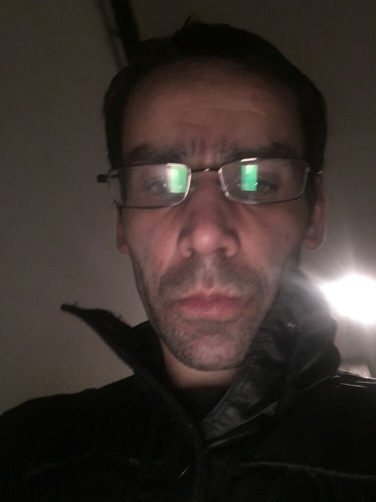  15715920  Jevgeni, 43 ,    