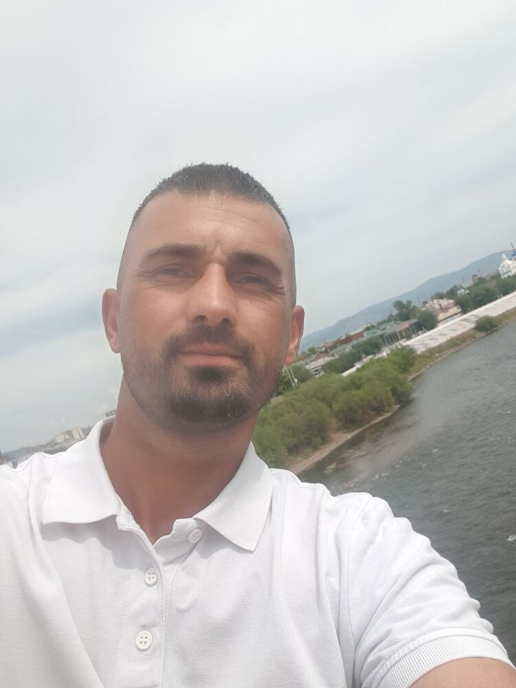  53015850  Dogan, 33 ,    -