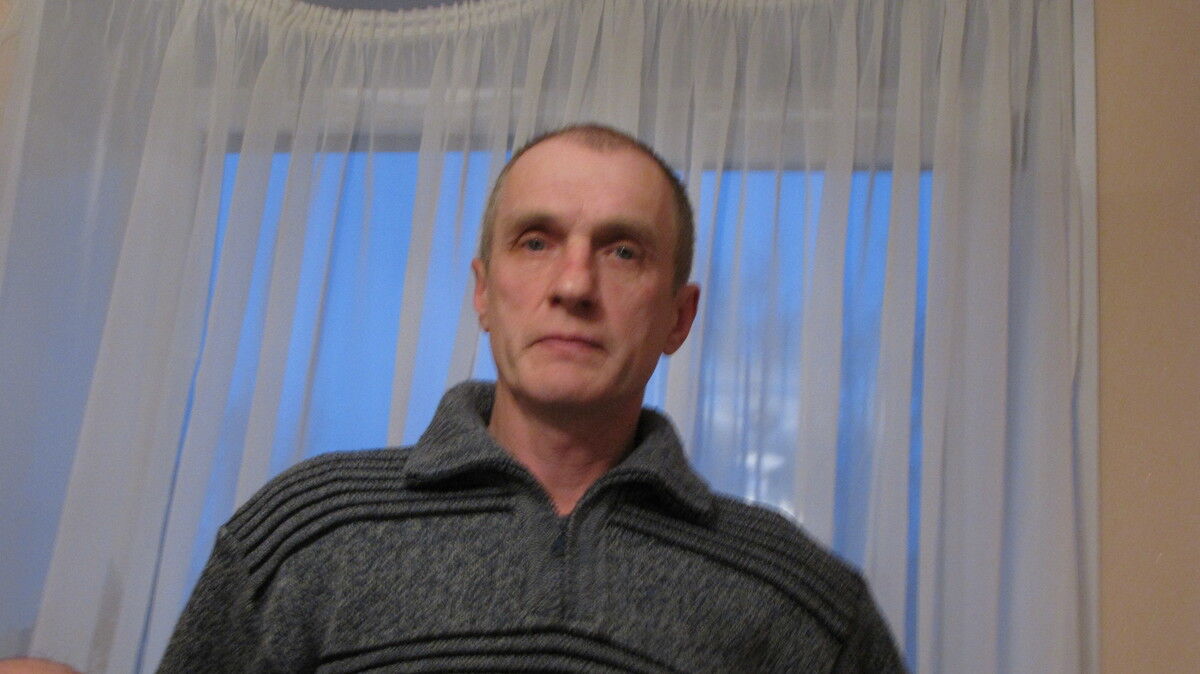  5813830  Andrey, 57 ,    