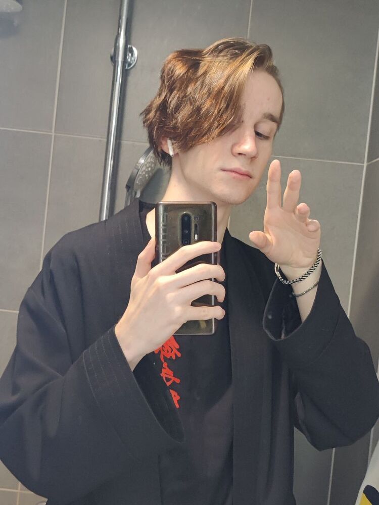 ���� 38324710 ����� ������, 21 ���, ���� ���������� � �����-����������