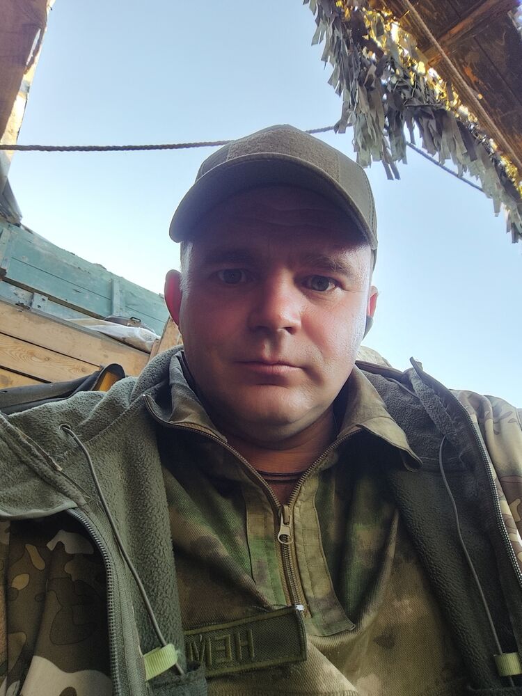  47498170  Vitaly, 41 ,    