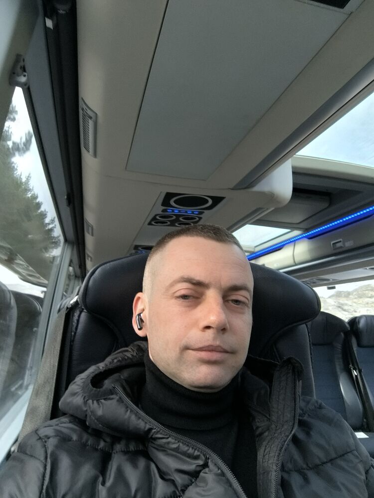 51859380  , 42 ,    