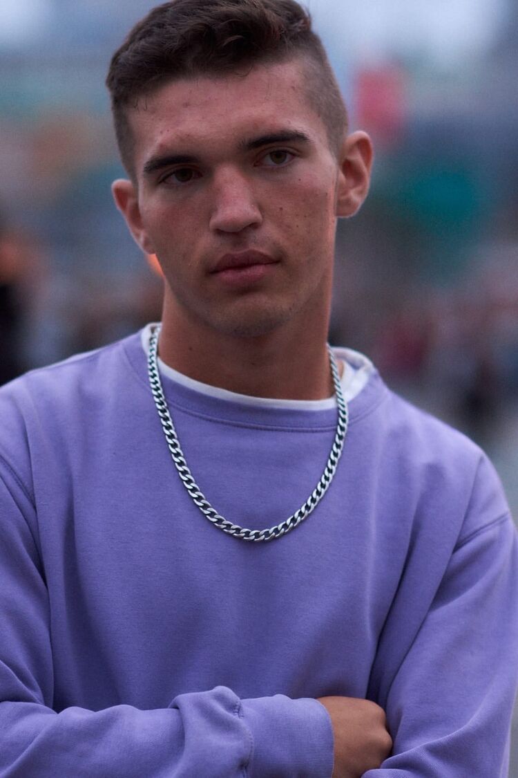  30539440  , 20 ,    
