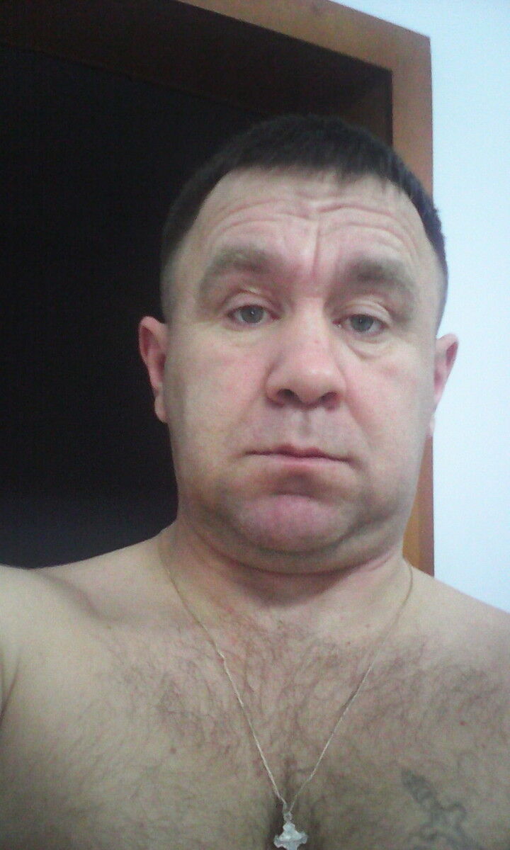  8818210  Andrei, 47 ,    