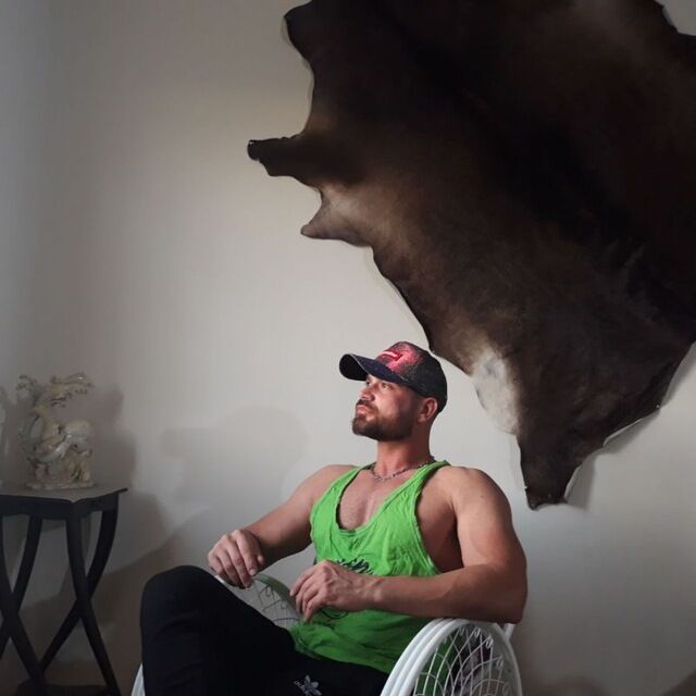  26143640  Mansur, 36 ,    