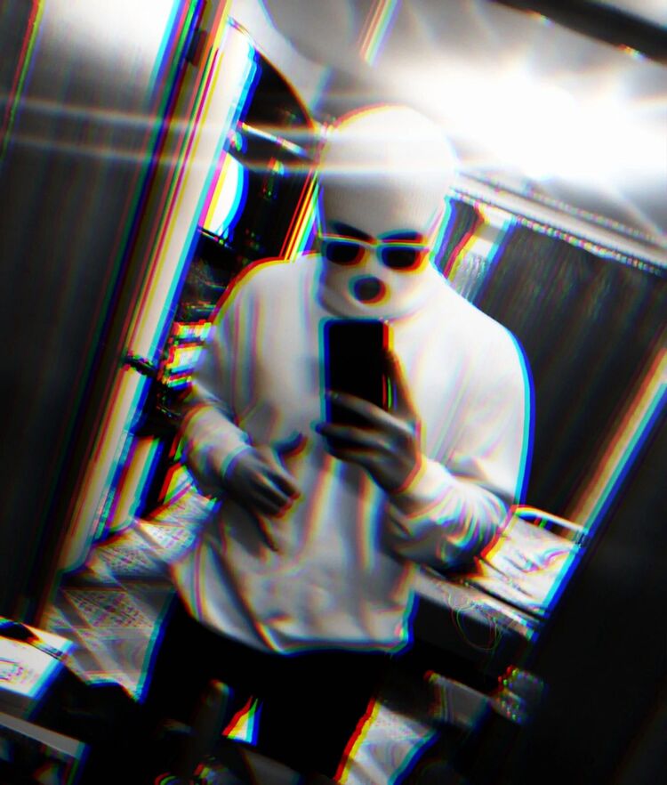  44323680  , 22 ,     