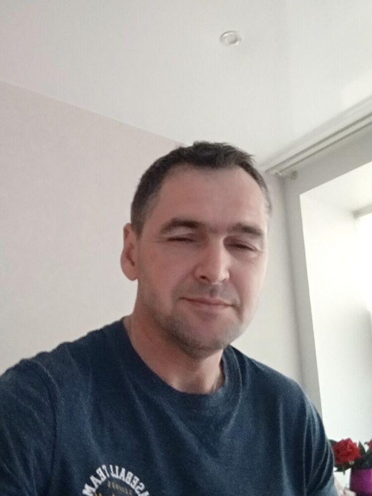  22091800  Evgeny, 55 ,    