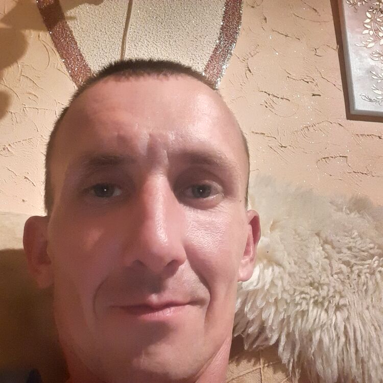  46762870  , 30 ,    