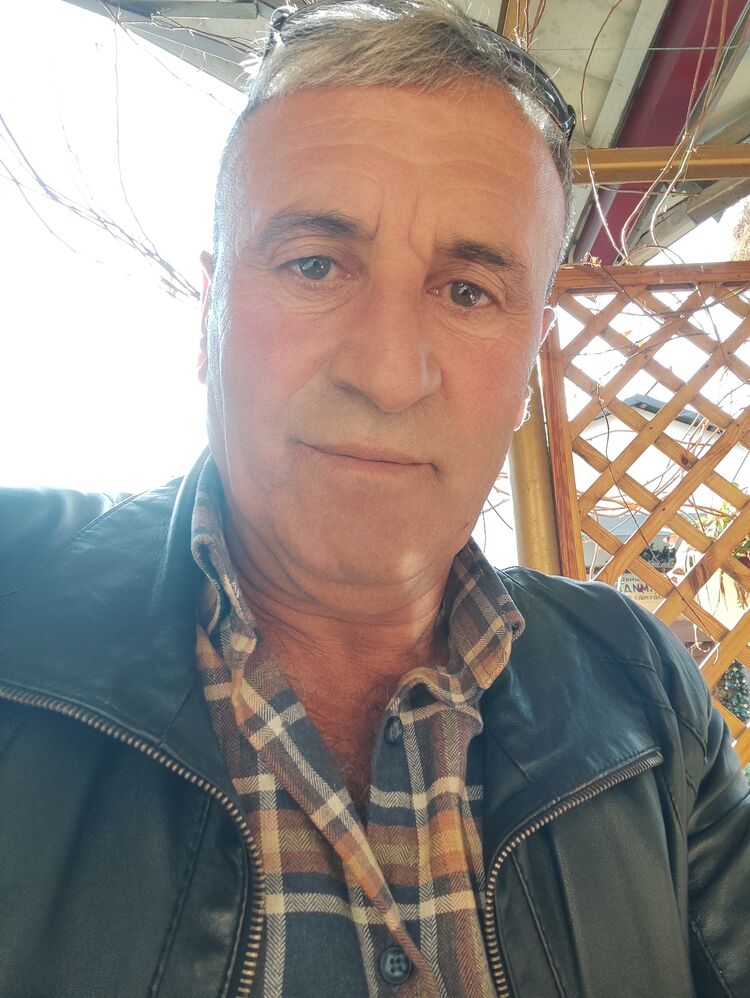  49373590  Erdogan, 54 ,    