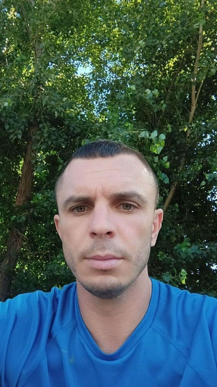  38818440  Andrey, 38 ,    