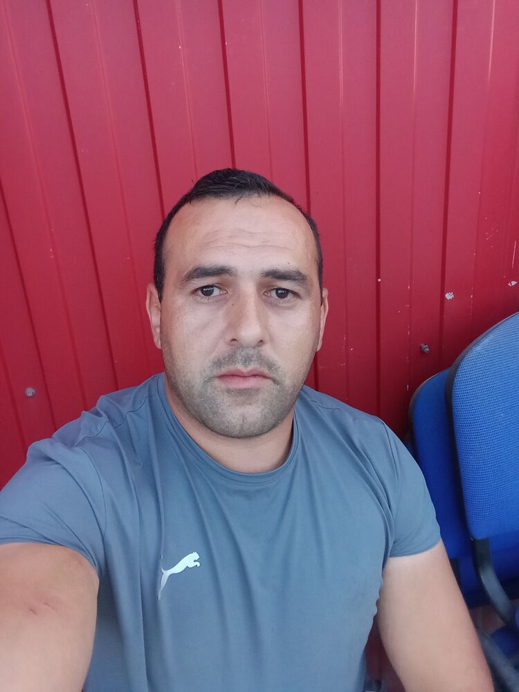  44611170  Nurlan, 31 ,    