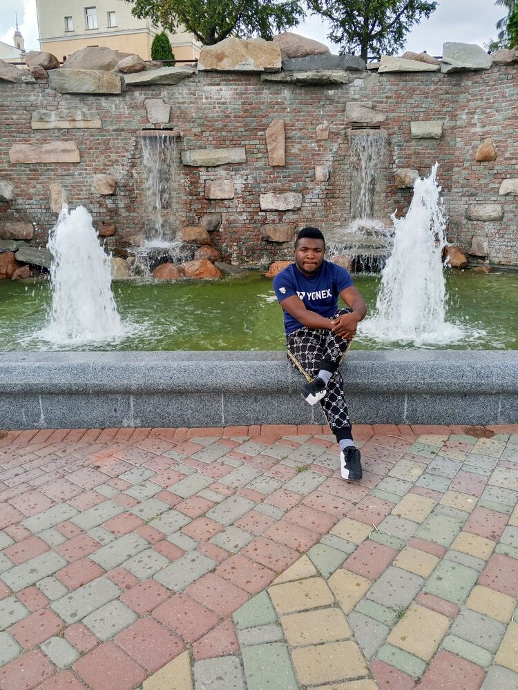  54017370  Brice loic, 45 ,    