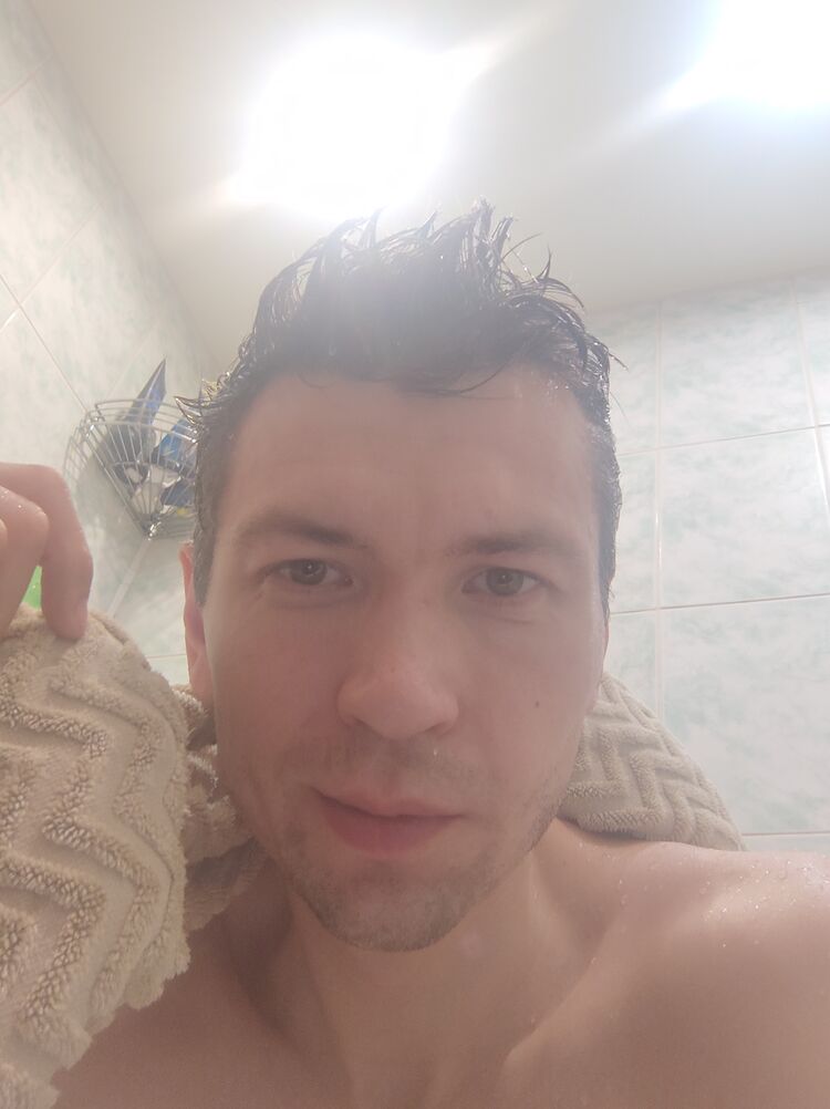  32233860  Sexvstrechi, 32 ,    