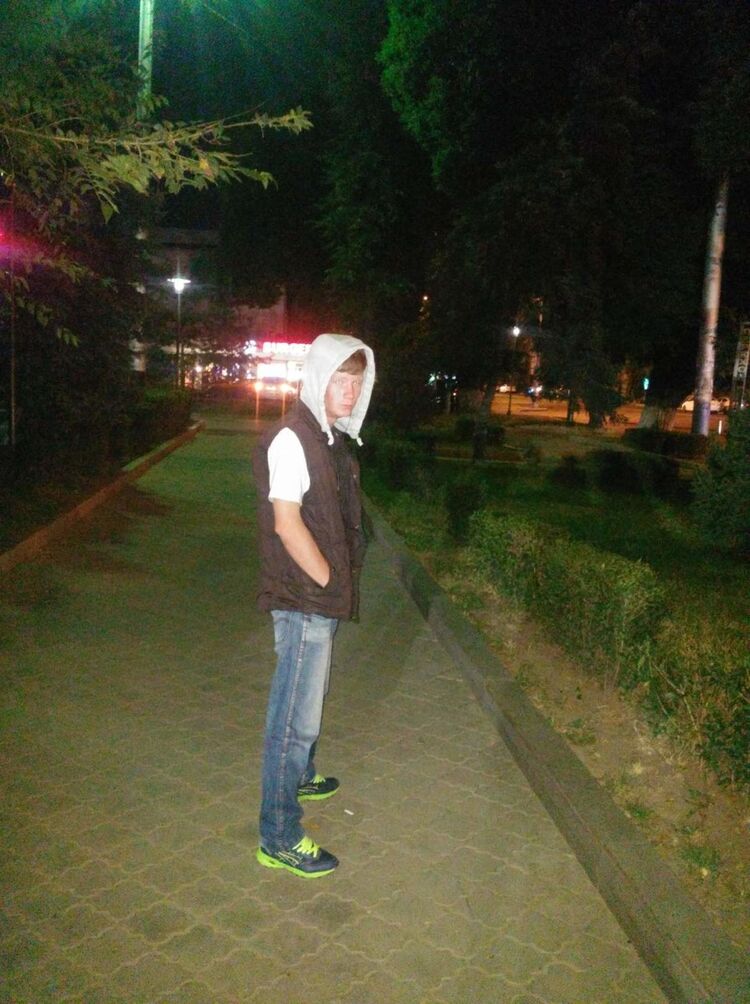  18301560  , 30 ,    