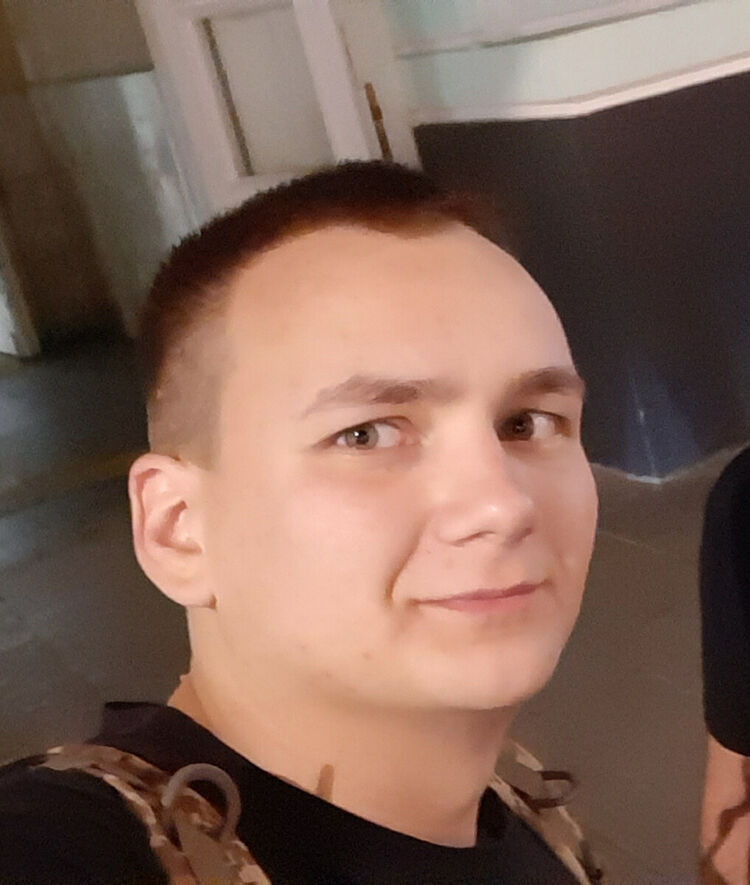 20748010  , 28 ,    