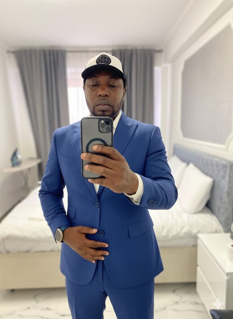  ,   Johnny, 39 ,   ,   