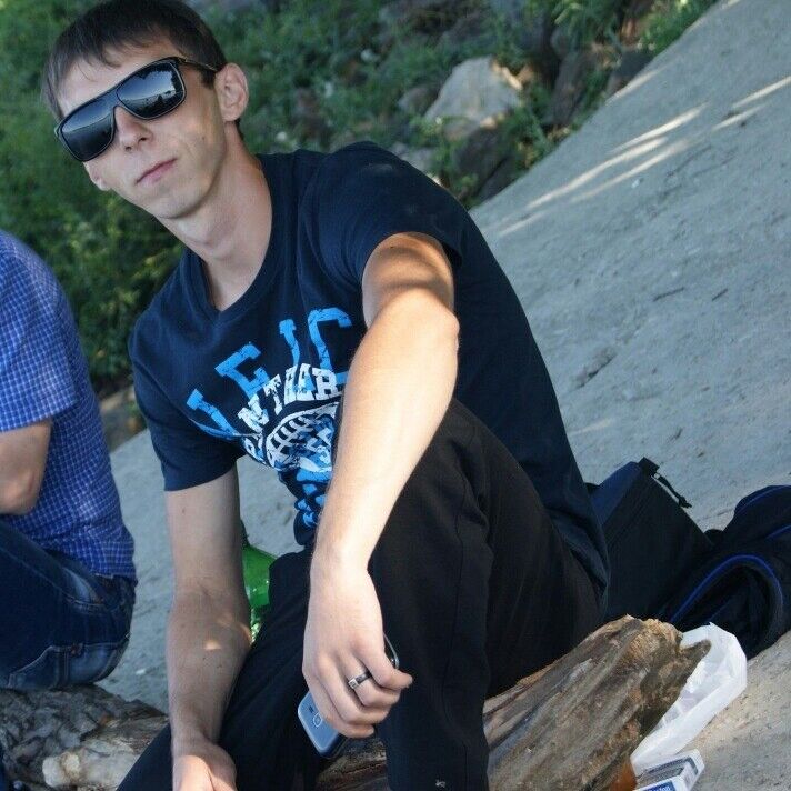  5246880  Aleksei, 34 ,    