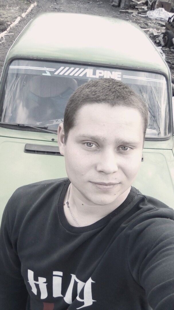  ,   Artem, 25 ,   ,   , c 