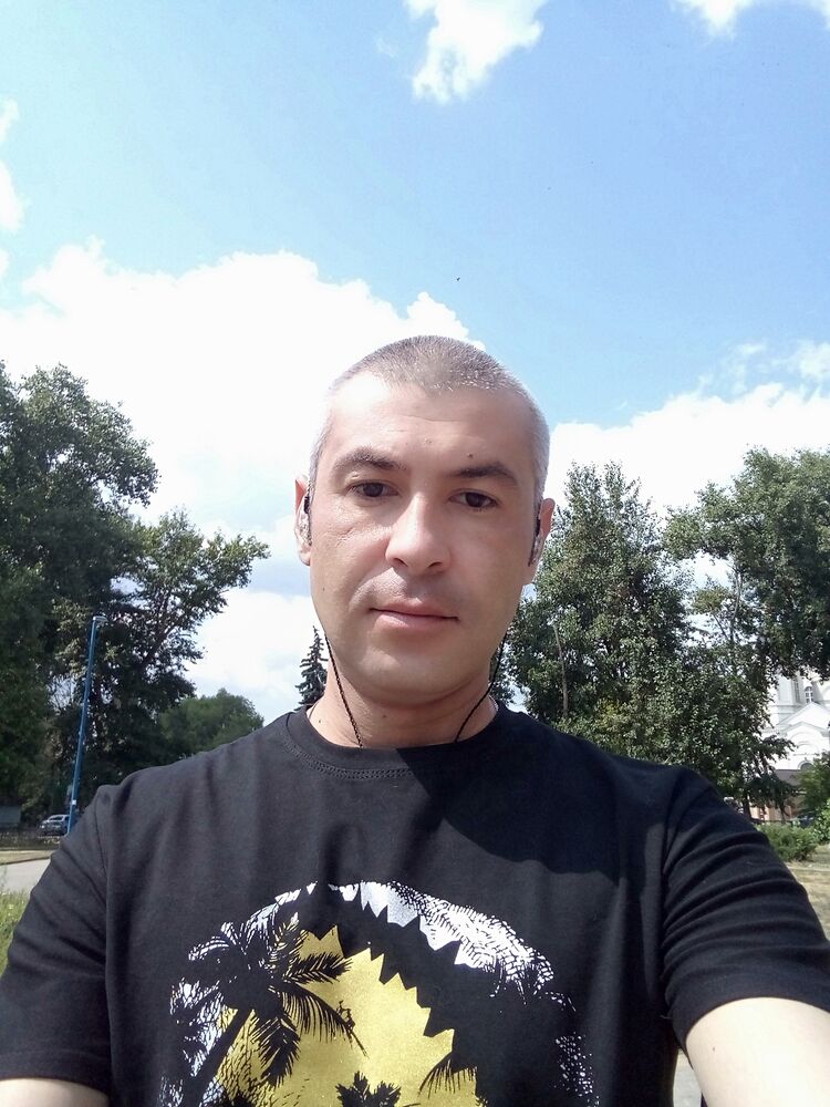  ,   Makss, 40 ,   ,   