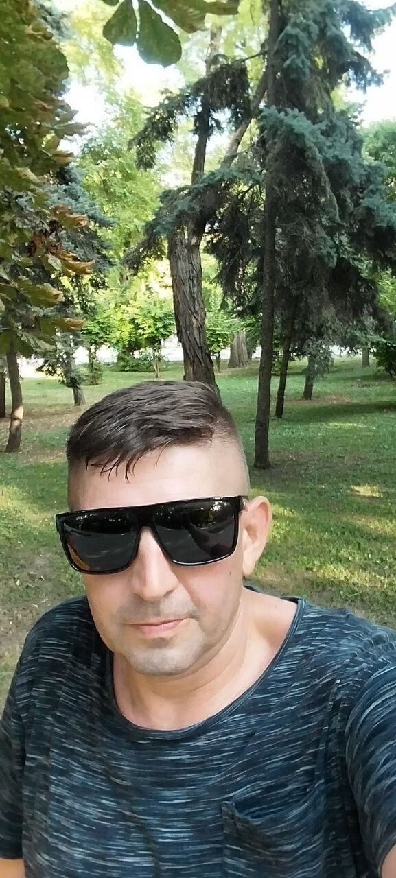  40538150  , 46 ,    