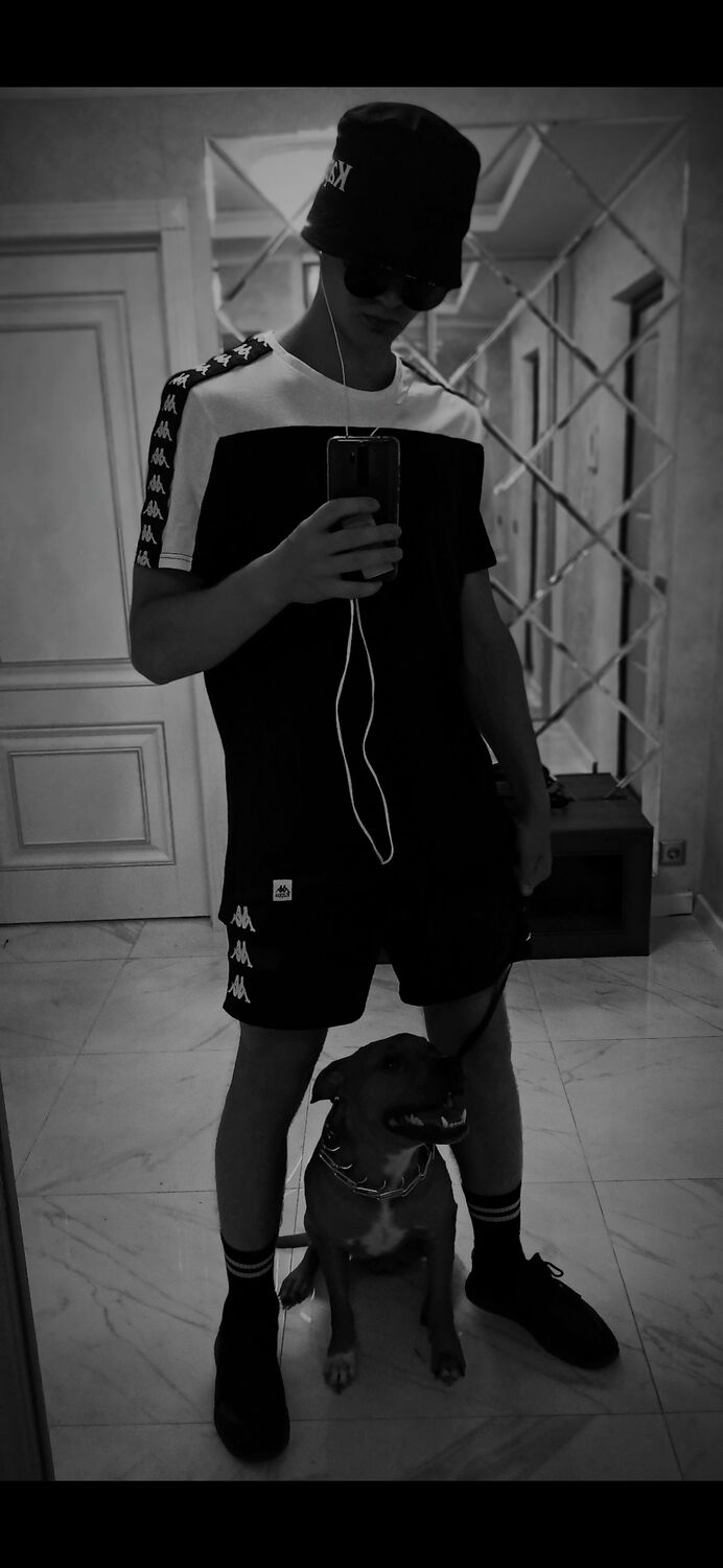  34767370  Denis, 22 ,    