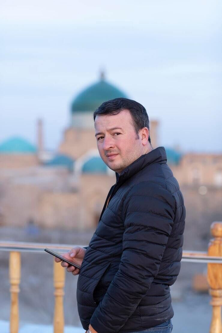  54457700  Maga, 45 ,    