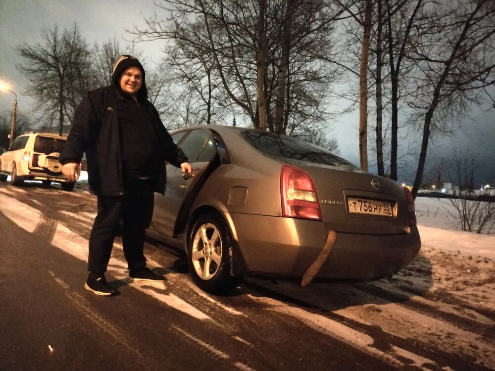  30002880  Konstantin, 31 ,    
