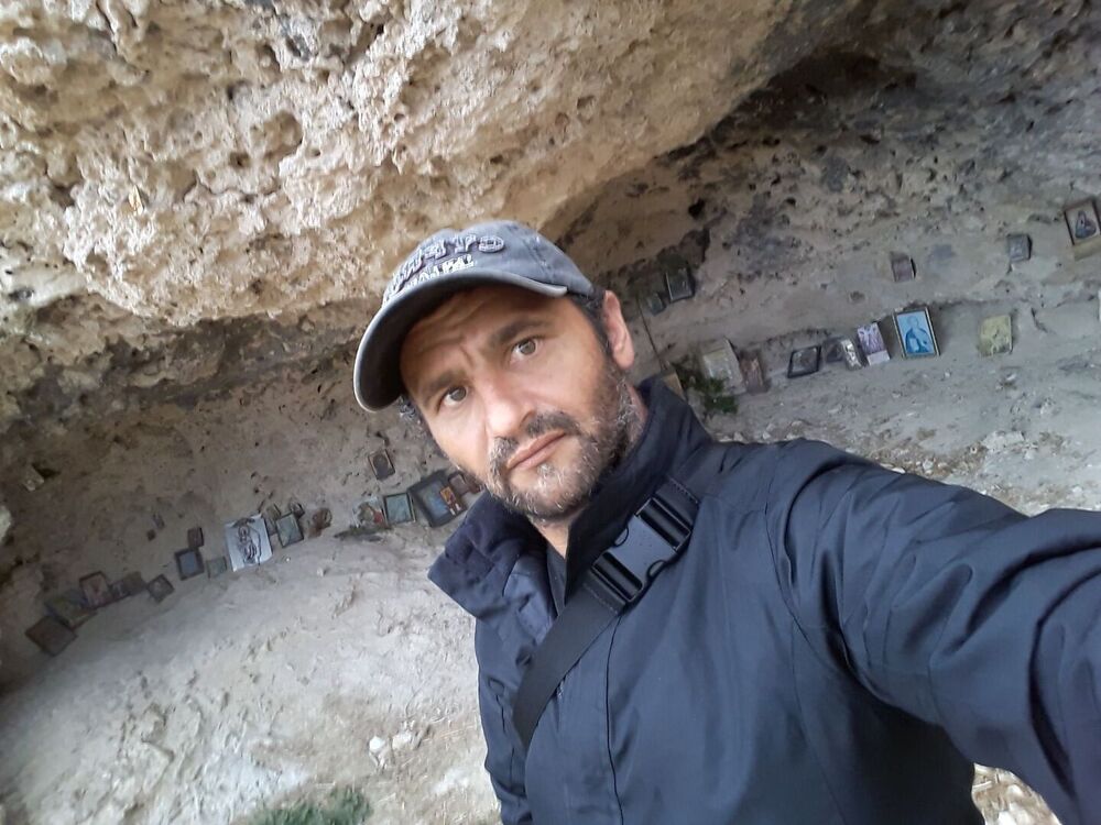 22887000  Felix, 46 ,    Limassol