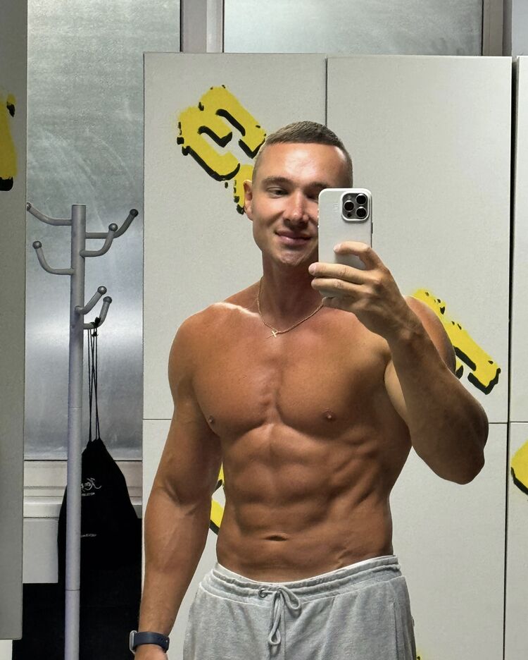  44273750  , 37 ,    