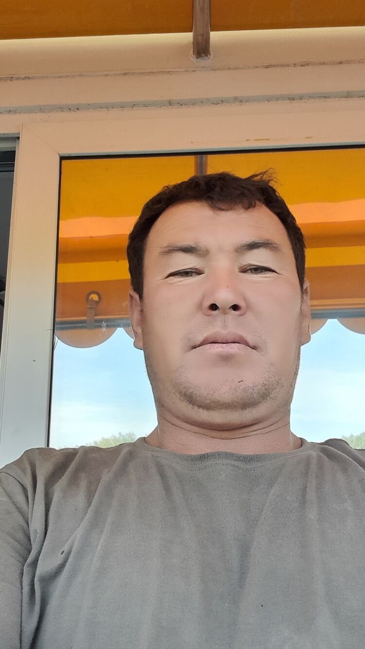  43589840  , 35 ,    