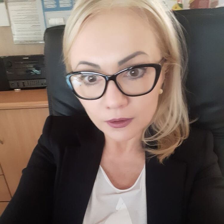 ,   Irena, 48 ,   ,   