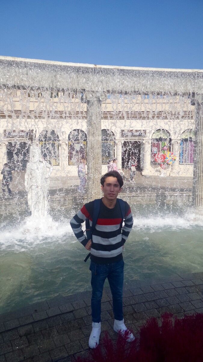  7905900  Sharif, 31 ,    