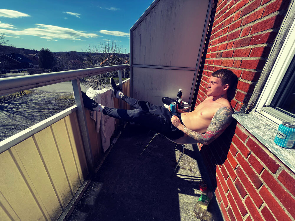  ,   Vladislav, 28 ,   ,   