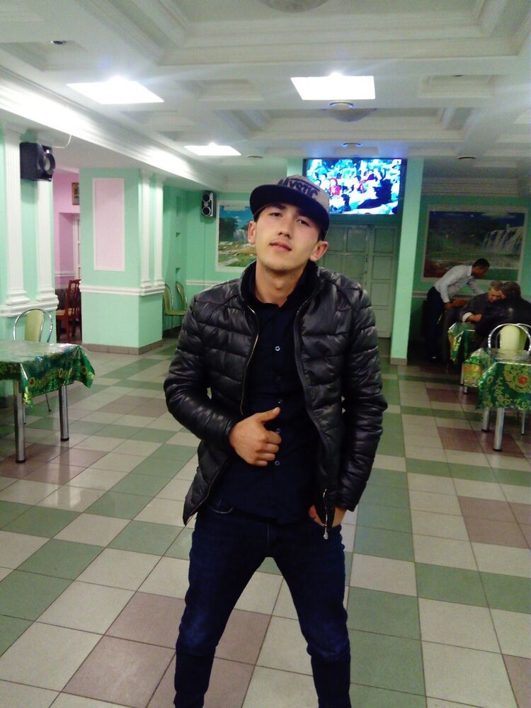  10468200  Shokhrukh, 26 ,    