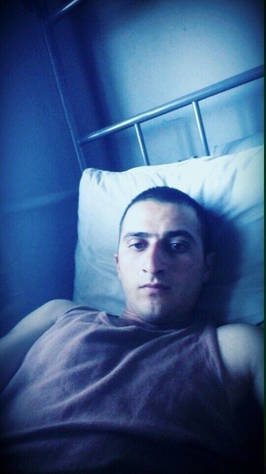  10701940  Armen, 31 ,    