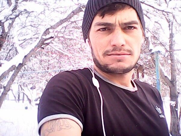  4770290  Jeka, 38 ,    