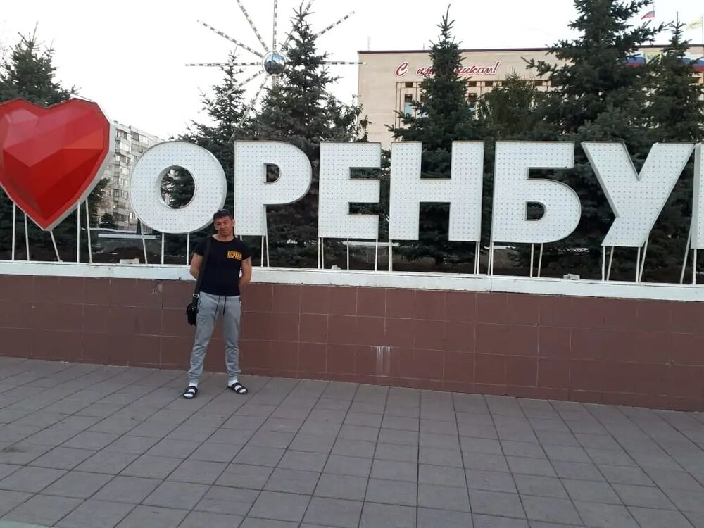  29877110  Vitaly, 43 ,    
